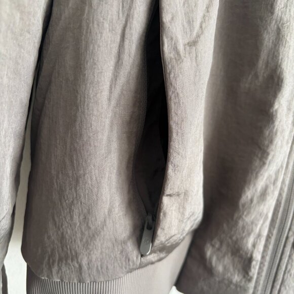 Lululemon Non-stop Bomber Reversible Jacket Olive / Taupe Medium - Large - Picture 4 of 14